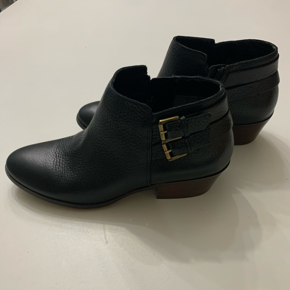 Sam Edelman Black leather booties size 7